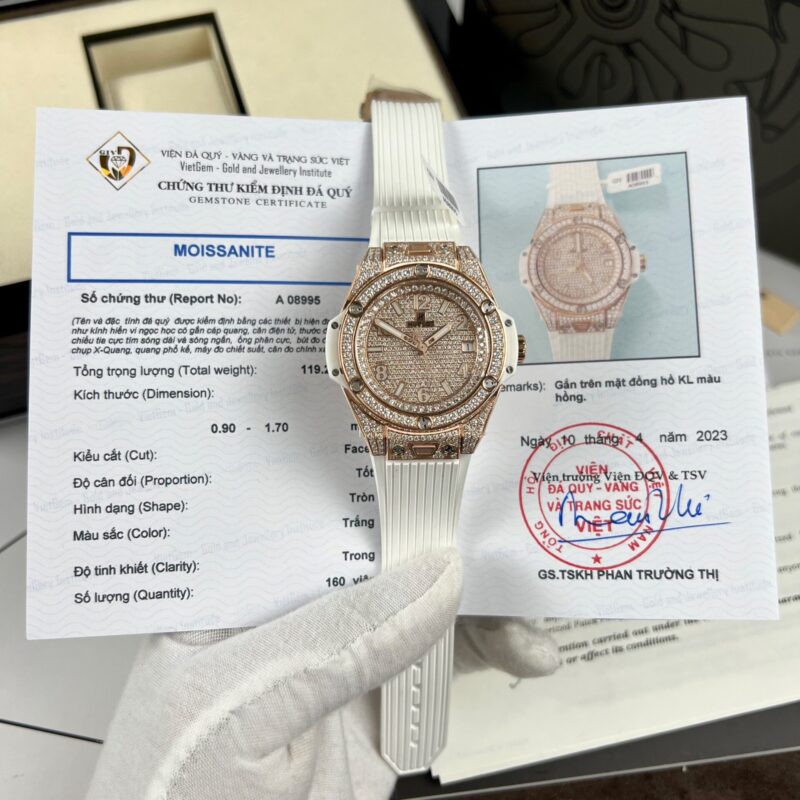 Hublot Big Bang One Click King Gold 密鑲 白色 全莫桑石 復刻 39mm 復刻腕錶實拍 - 第 1 / 1 張